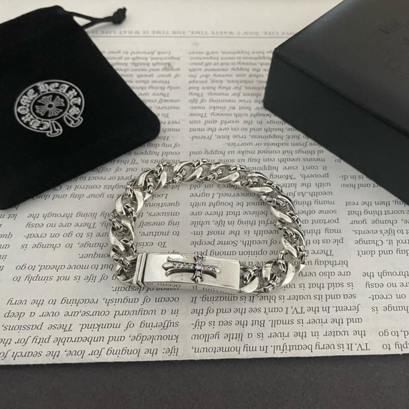 Ch*0me He**ts bracelets